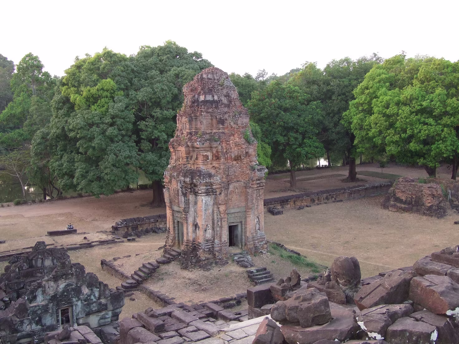 Roluos-Gruppe - Wat Bakong