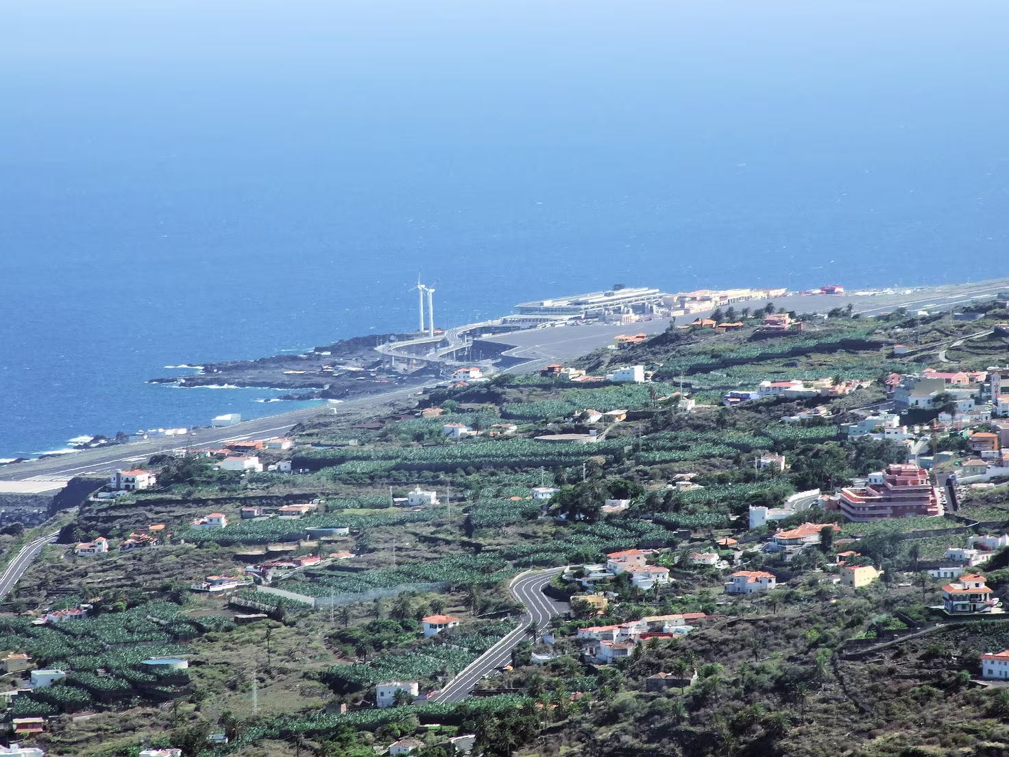 Blick auf den Flughafen von La Palma
