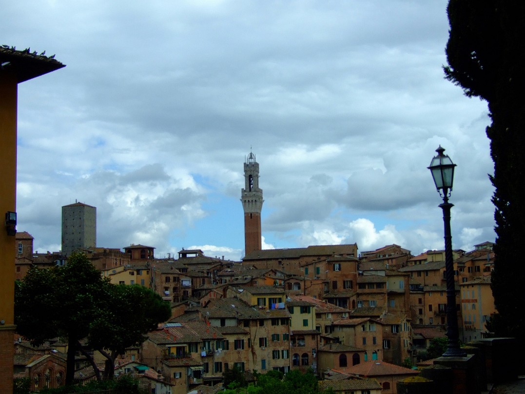 Siena - Blick auf Torre del Mangia