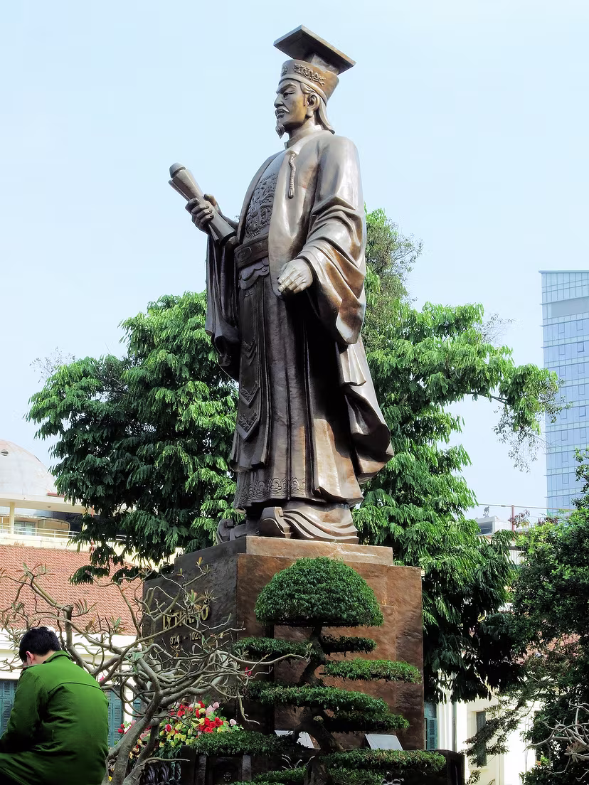 Hanoi - Kaiser Ly Thai To