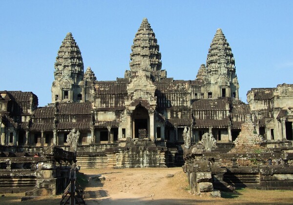 Kambodscha 2010 Kambodscha 2010 Zum Abschluss meiner Reise nach Vietnam zum Jahreswechsel 2009/2010 ging es auch noch ein paar Tage nach...