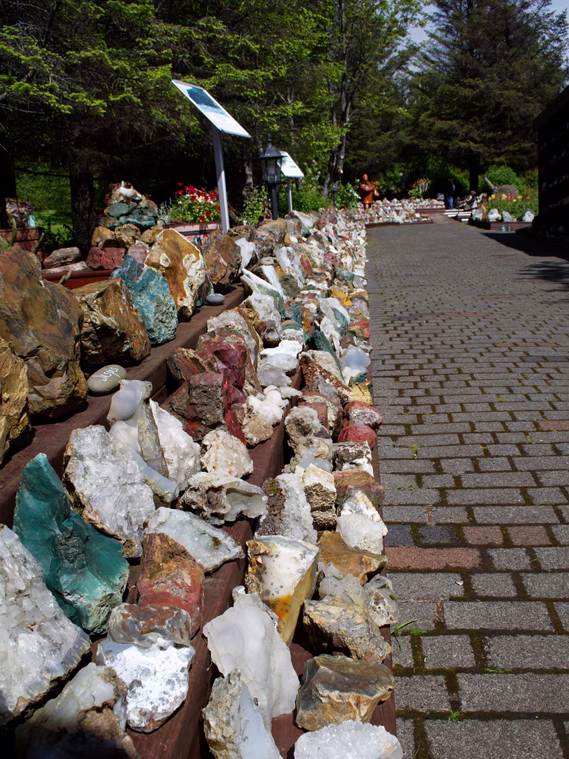 Mineraliensammlung und Garten im Stöðvarfjörður
