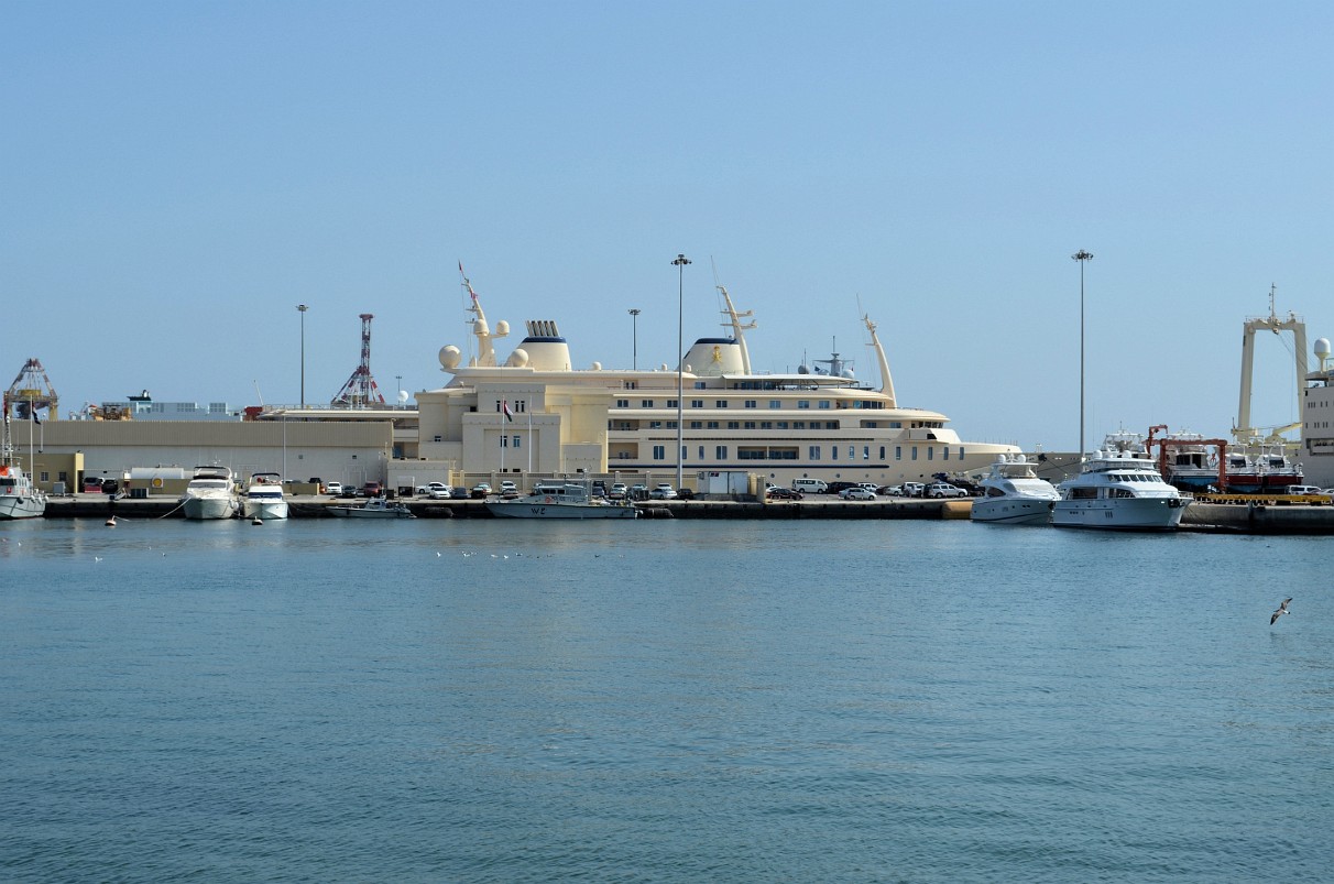 Muttrah - Yacht des Sultans