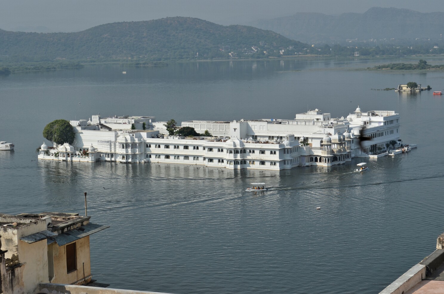 Udaipur - Pichola-See mit Lake Palace Hotel