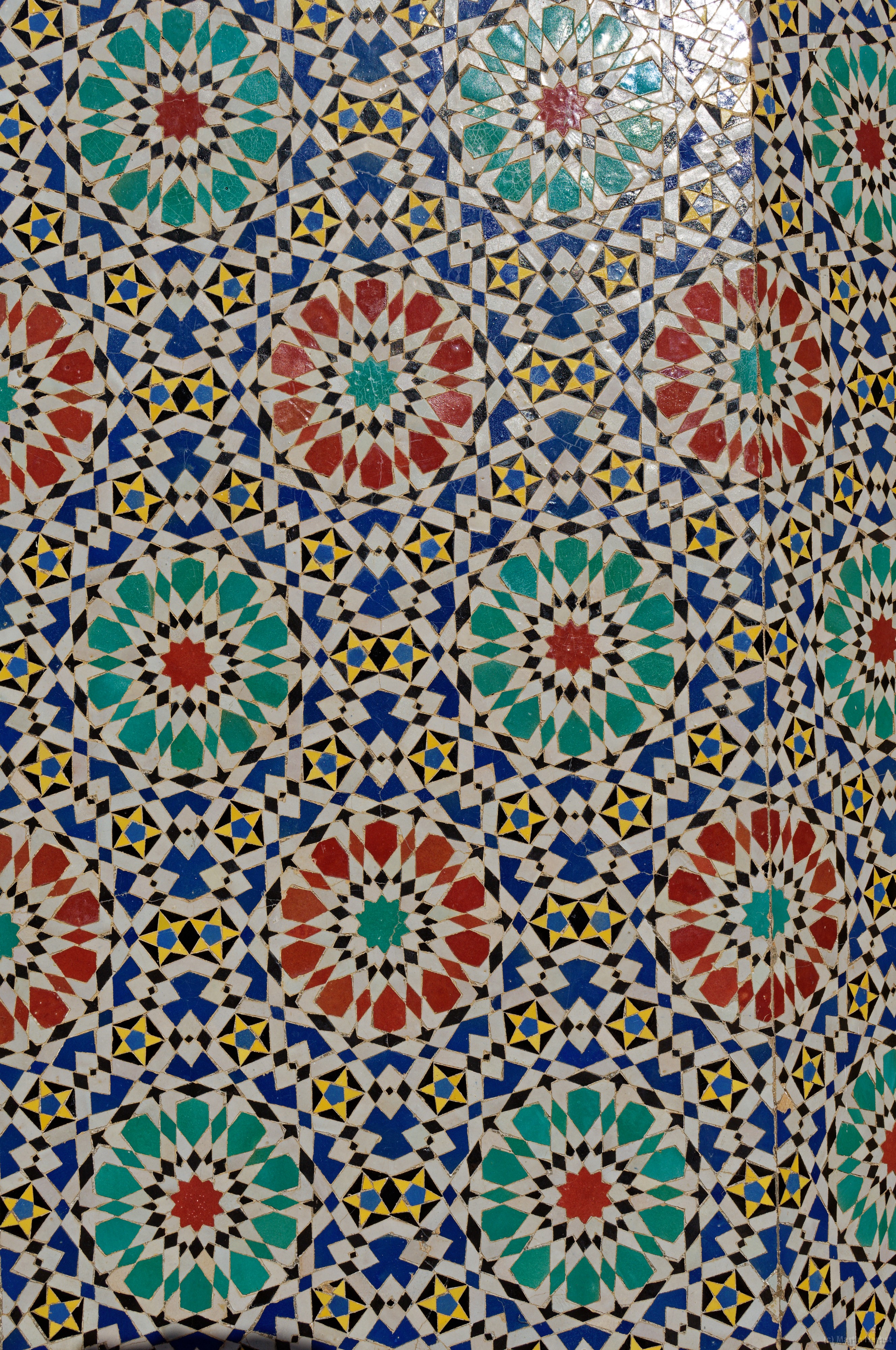 Fez - Königspalast Mosaik an der Außenwand